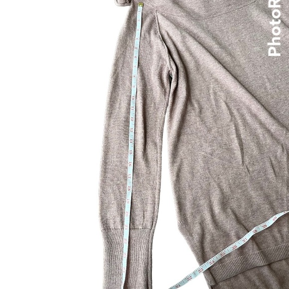 Shrinking Violet Sweater size: XL - Picture 8 of 10